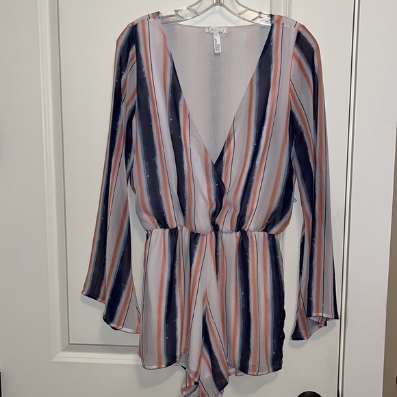 Leith Pants - LEITH Red White and  Blue Striped Romper Women’s size Small